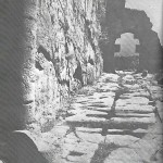 Donnaz (Ao), pietra miliare scavata nella roccia XXXVI
